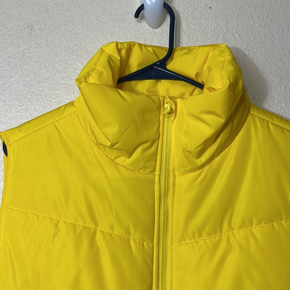 Vans yellow puffer vest rapper Tierra Whack Weird Hype and Creative Kids - Picture 5 of 15